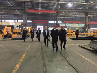 中車(chē)交通湖北楚勝&福田汽車(chē)&中建格魯吉亞分公司舉行設(shè)備交